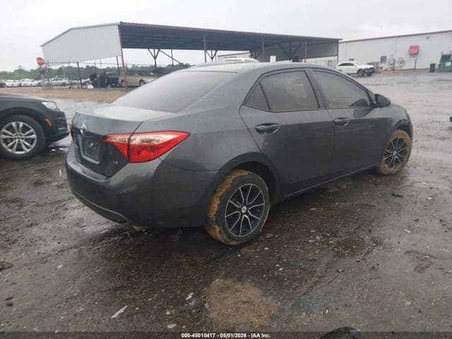 2018 TOYOTA COROLLA LE 4