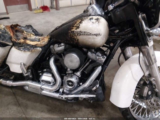 2017 HARLEY-DAVIDSON FLHXS STREET GLIDE SPECIAL 8