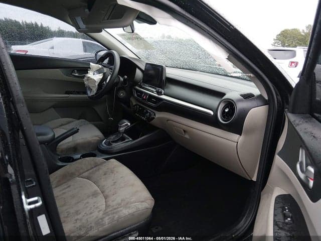 2019 KIA FORTE LXS 5