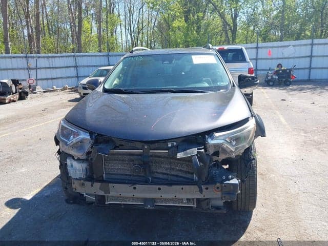 2018 TOYOTA RAV4 XLE 12
