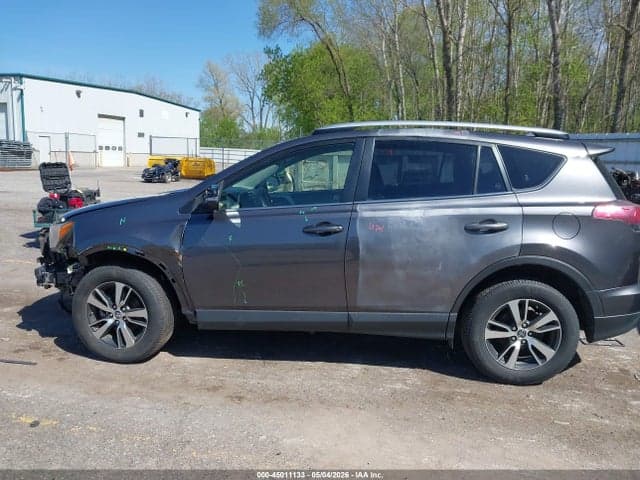 2018 TOYOTA RAV4 XLE 14