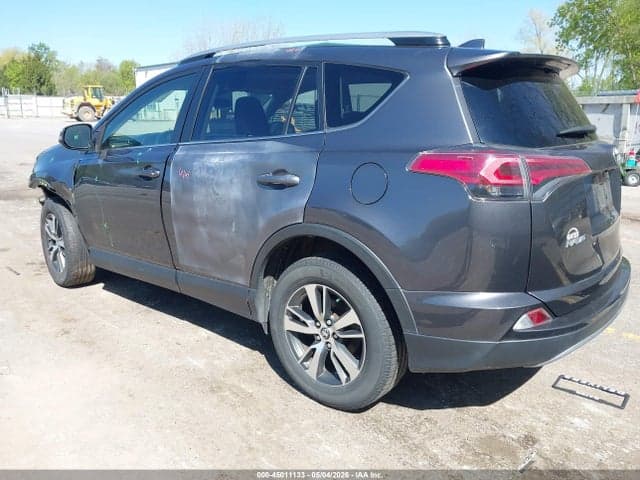 2018 TOYOTA RAV4 XLE 3