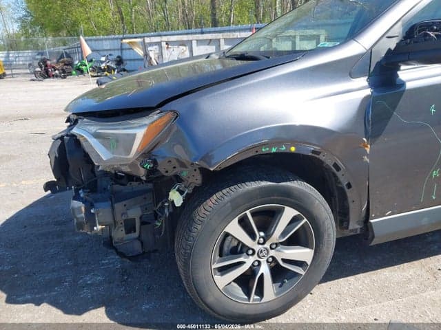 2018 TOYOTA RAV4 XLE 6