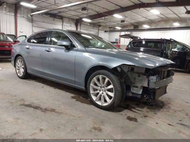 2017 VOLVO S90 T6