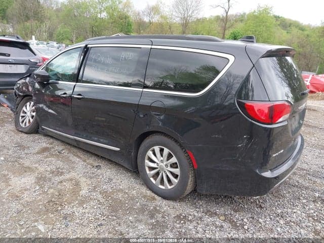 2017 CHRYSLER PACIFICA TOURING-L 3