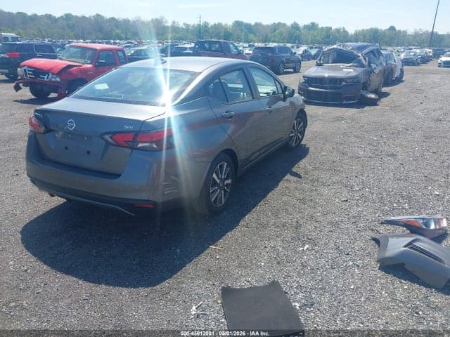 2021 NISSAN VERSA SV XTRONIC CVT 4