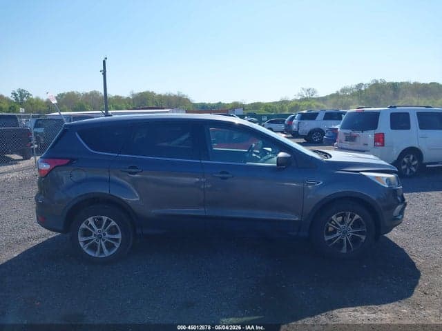 2017 FORD ESCAPE SE 13