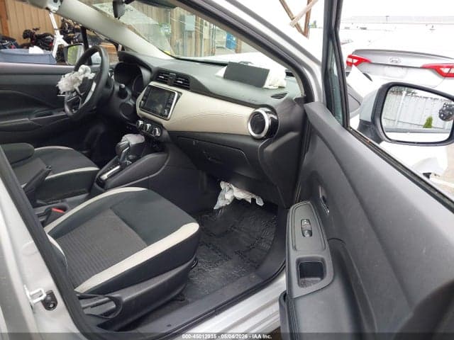 2020 NISSAN VERSA SV XTRONIC CVT 5