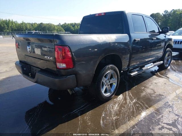 2017 RAM 1500 EXPRESS 4X4 5'7 BOX 4