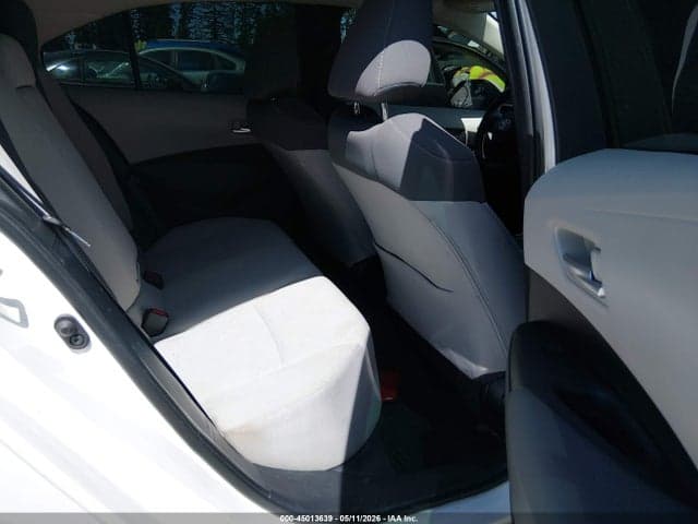 2021 TOYOTA COROLLA LE 8