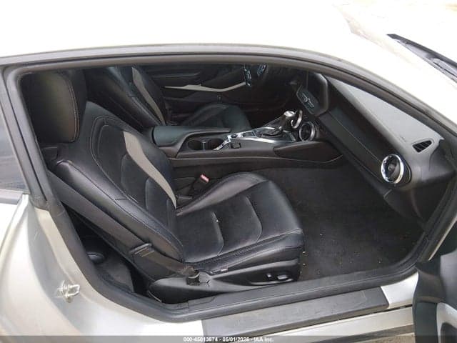 2019 CHEVROLET CAMARO 1LT 5