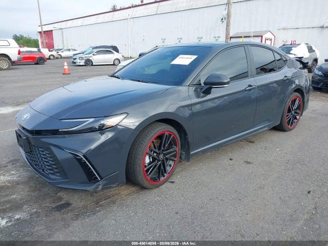 2025 TOYOTA CAMRY XSE 2