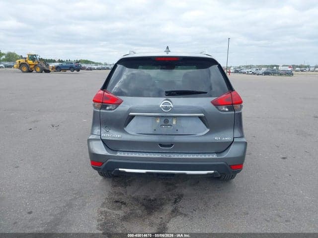 2017 NISSAN ROGUE SL 17