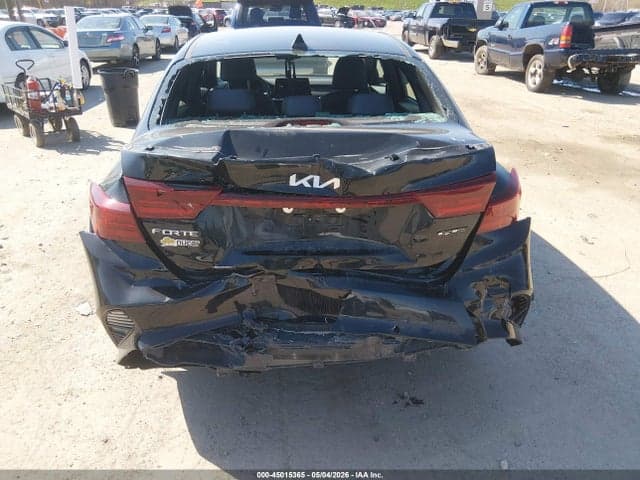 2024 KIA FORTE GT-LINE 6