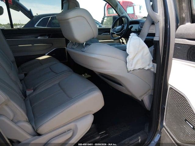 2023 JEEP WAGONEER SERIES II 4X2 8