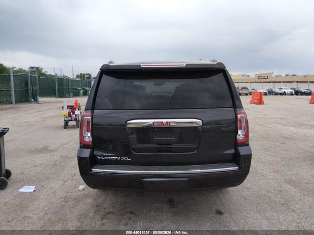 2017 GMC YUKON XL DENALI 17