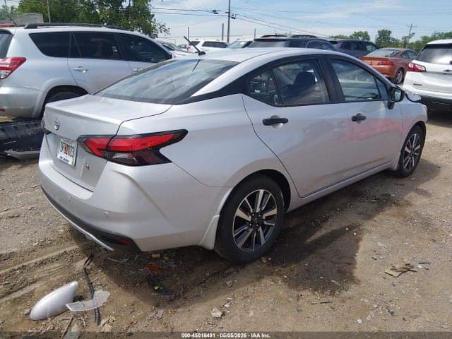 2025 NISSAN VERSA 1.6 S 4
