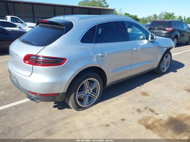 2015 PORSCHE MACAN S 4