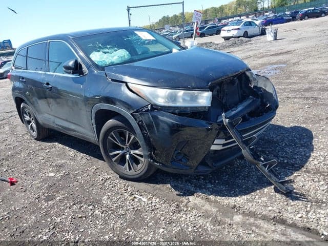 2017 TOYOTA HIGHLANDER LE 1