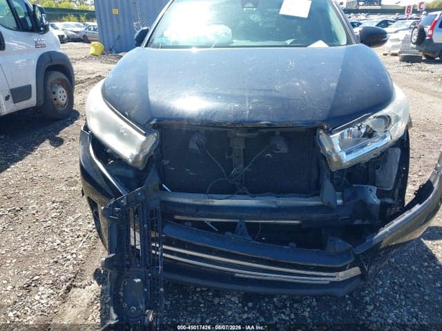 2017 TOYOTA HIGHLANDER LE 6