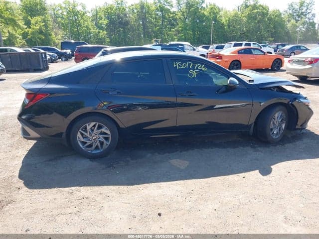 2024 HYUNDAI ELANTRA SEL 13
