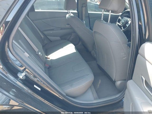 2024 HYUNDAI ELANTRA SEL 8