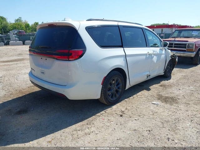 2021 CHRYSLER PACIFICA TOURING 4