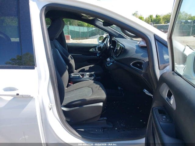 2021 CHRYSLER PACIFICA TOURING 5