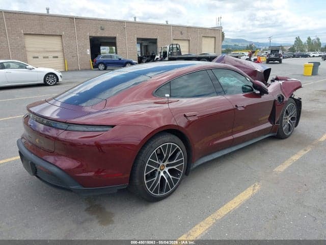 2022 PORSCHE TAYCAN 4