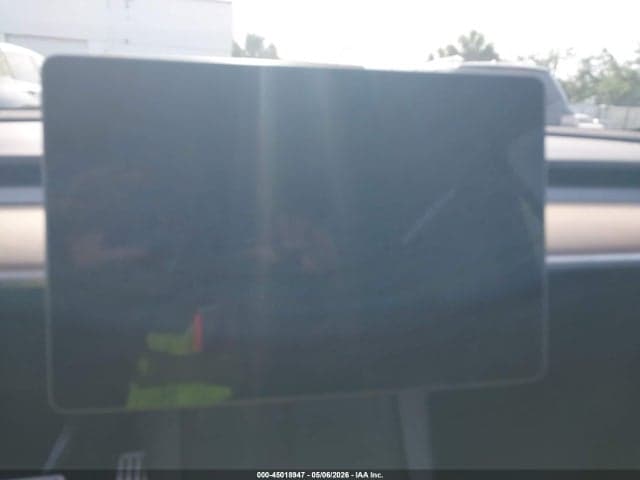 2022 TESLA MODEL Y PERFORMANCE DUAL MOTOR ALL-WHEEL DRIVE 7