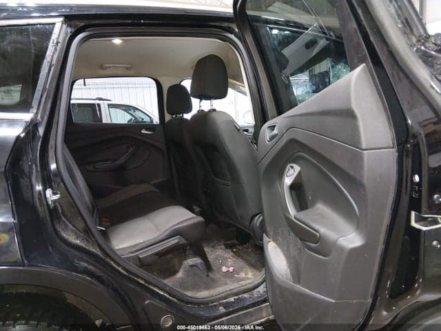 2017 FORD ESCAPE SE 8