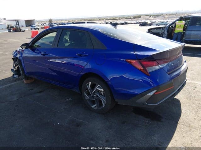 2025 HYUNDAI ELANTRA SEL SPORT 3