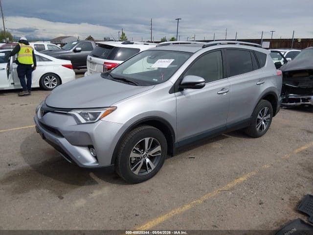 2018 TOYOTA RAV4 XLE 2