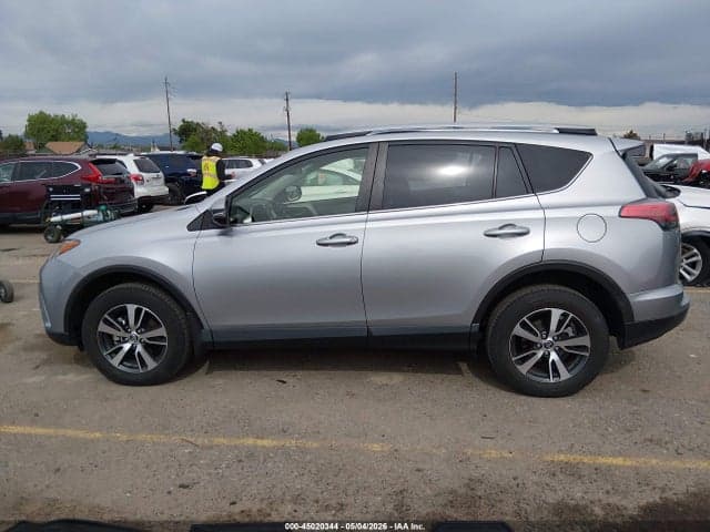 2018 TOYOTA RAV4 XLE 15