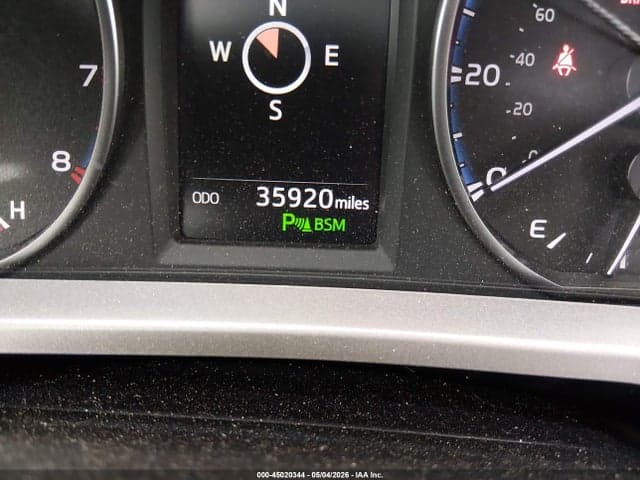 2018 TOYOTA RAV4 XLE 16