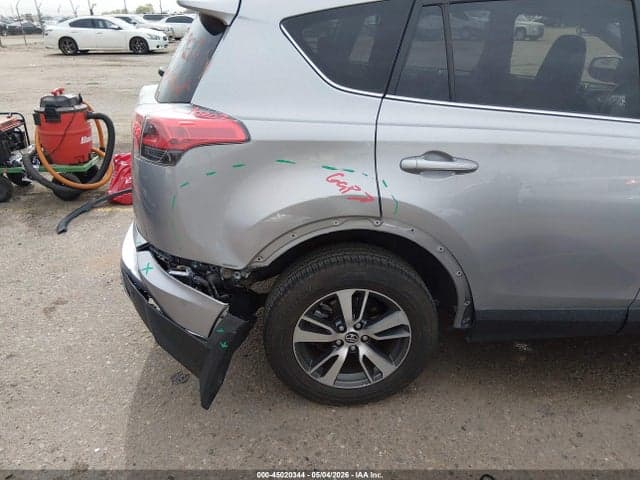 2018 TOYOTA RAV4 XLE 20