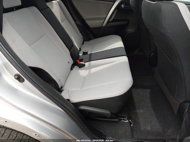 2018 TOYOTA RAV4 XLE 8