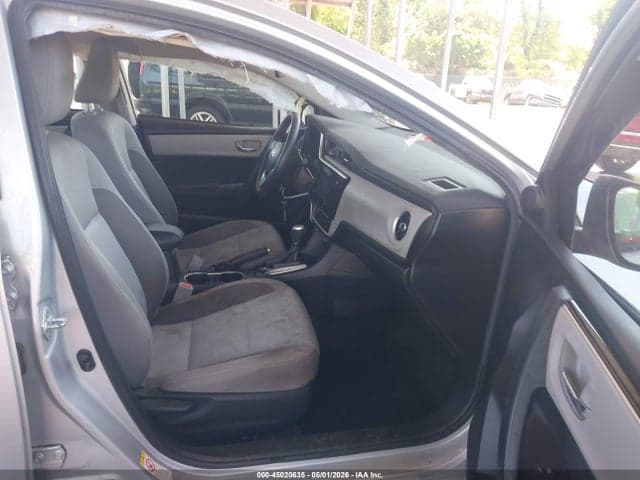 2017 TOYOTA COROLLA LE 5
