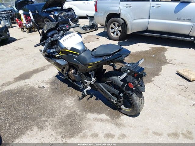 2022 HONDA CBR500 RA 3