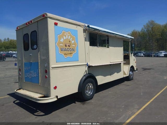 1977 GMC G35 4