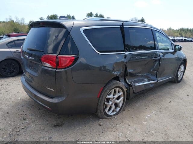 2020 CHRYSLER PACIFICA LIMITED 4