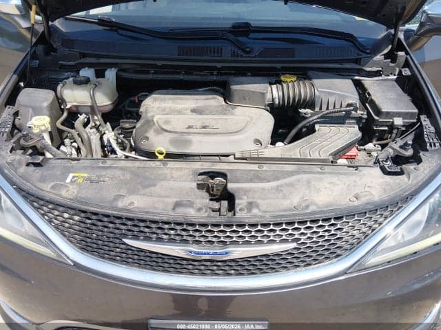 2020 CHRYSLER PACIFICA LIMITED 10