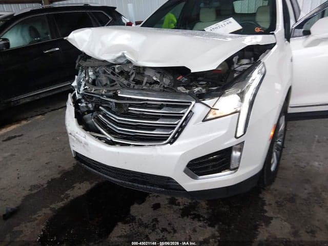 2017 CADILLAC XT5 STANDARD 6