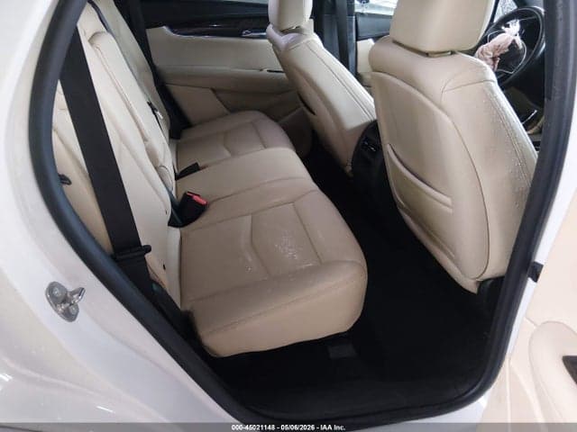 2017 CADILLAC XT5 STANDARD 8
