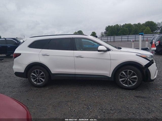 2017 HYUNDAI SANTA FE SE 13