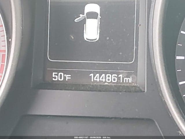 2017 HYUNDAI SANTA FE SE 15