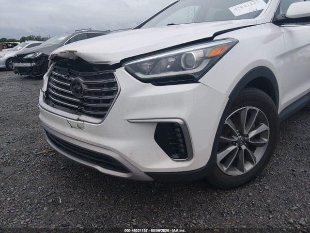 2017 HYUNDAI SANTA FE SE 18