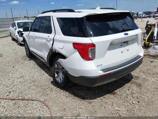 2022 FORD EXPLORER XLT 3