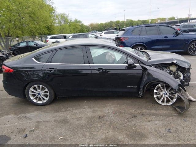 2019 FORD FUSION HYBRID SE 13