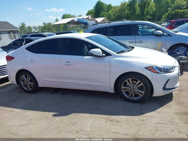 2017 HYUNDAI ELANTRA SE 13